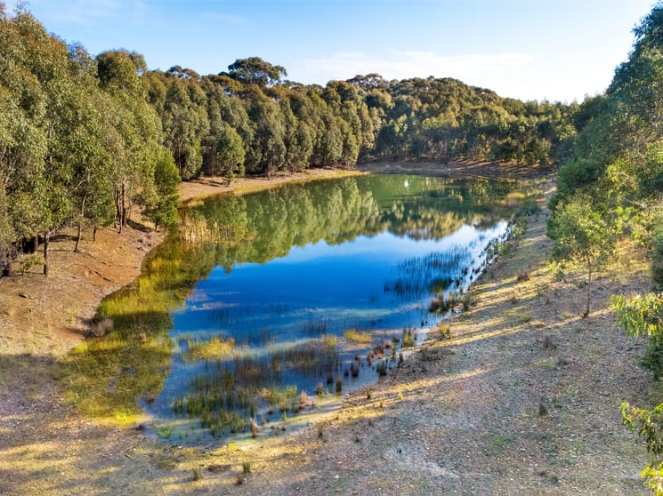 Click to view all images 275 Dean-Barkstead Road Rocklyn VIC 3364 - Image 2