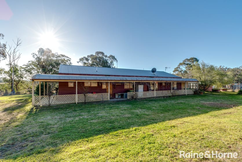 Click to view all images 1557 Lumley Road Windellama NSW 2580 - Image 2