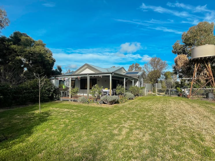 Click to view all images 132 Murray Road Murrabit VIC 3579 - Image 1