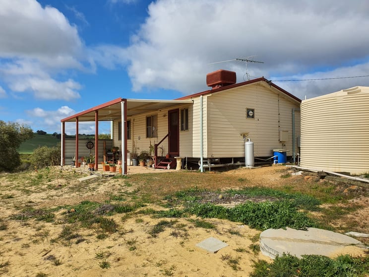 2893 Bindoon- Moora Road Mindarra WA 6503 - Image 3