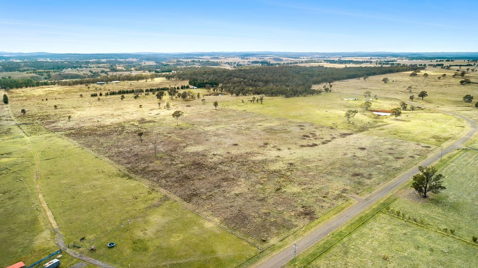 Click to view all images 276 Fernleigh Close Windellama NSW 2580 - Image 2