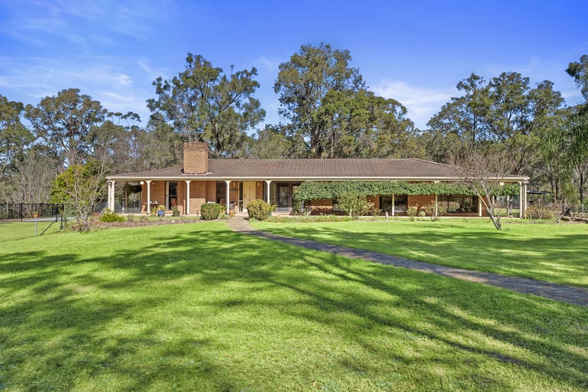 Click to view all images 93 Mahons Creek Road Yarramundi NSW 2753 - Image 2