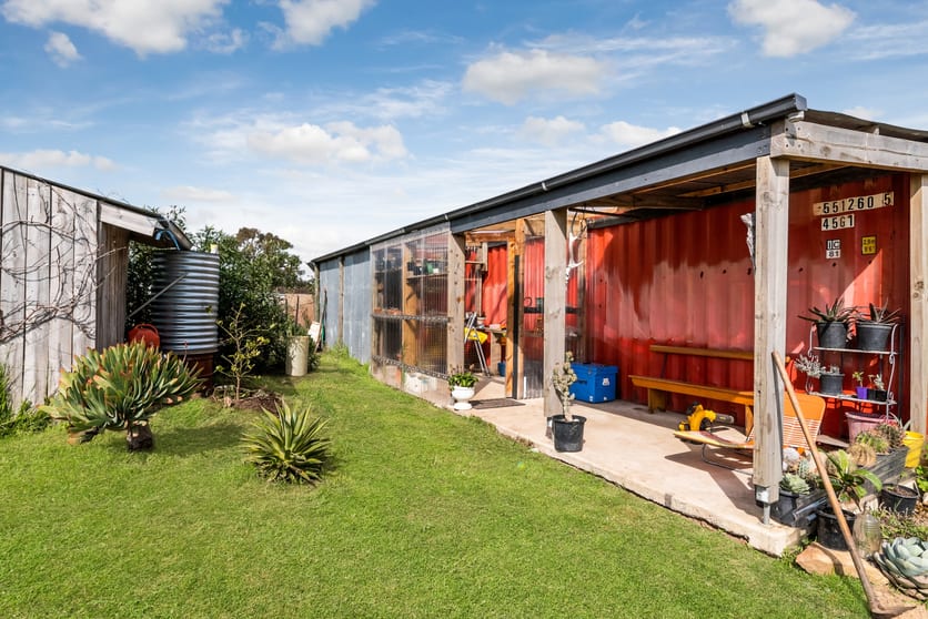 Click to view all images 1045 Dairy Flat Road Tooborac VIC 3522 - Image 3