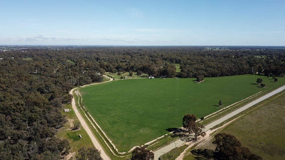 Click to view all images 27 Vartus Drive Deniliquin NSW 2710 - Image 2