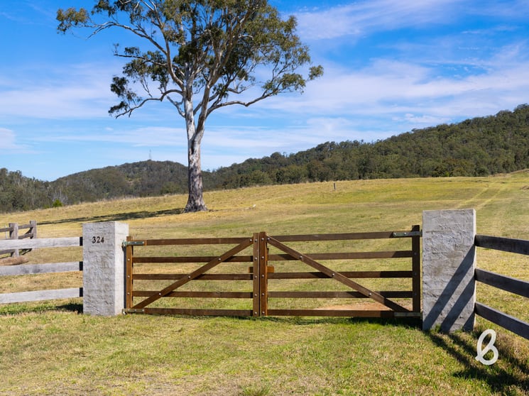 Click to view all images 324 Cranky Corner Road Glendon Brook NSW 2330 - Image 1