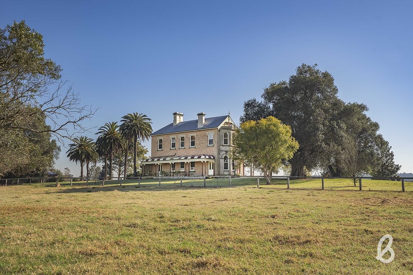 Click to view all images 100 Greenwood Avenue Singleton NSW 2330 - Image 1