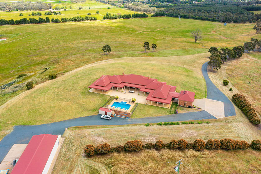 Click to view all images 7015 Olympic Highway Wagga Wagga NSW 2650 - Image 2