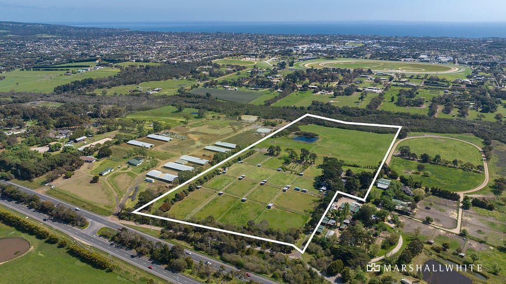 Click to view all images 800 Moorooduc Highway Mornington VIC 3931 - Image 1