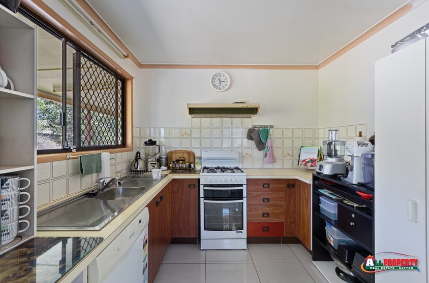 Click to view all images 164 Ropeley Rockside Road Ropeley QLD 4343 - Image 3
