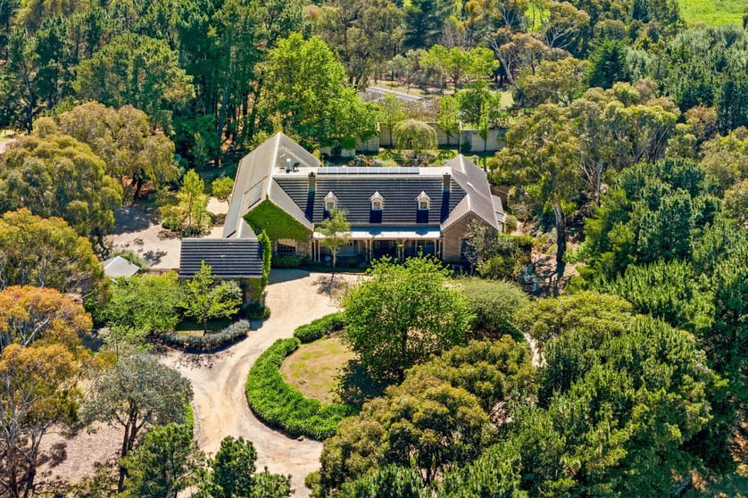 Click to view all images 210 Wandana Drive Wandana Heights VIC 3216 - Image 3