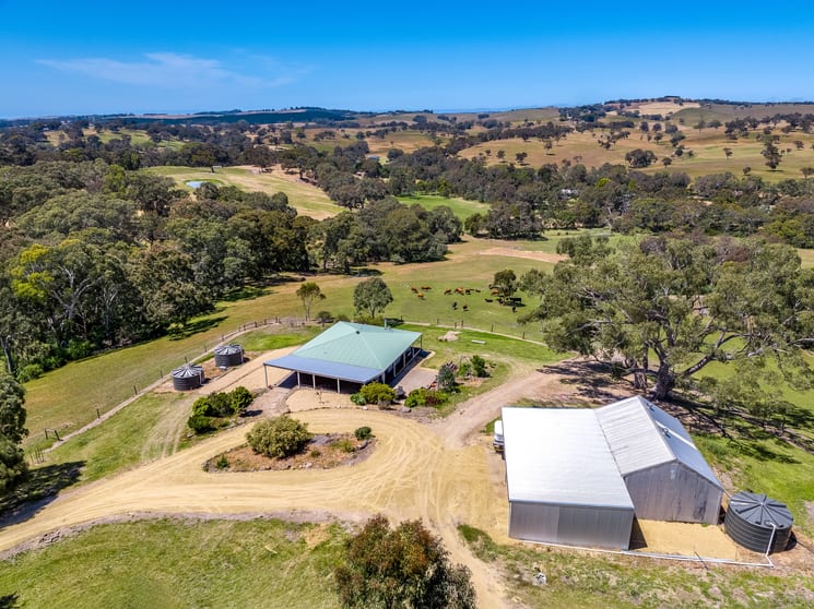 Click to view all images 105 James Track Inman Valley SA 5211 - Image 3