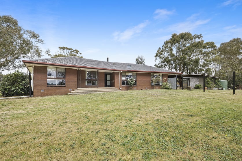 Click to view all images 125 Souths Road Grenville VIC 3352 - Image 1