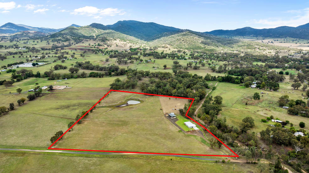Click to view all images 12 Mount Cobla Road Currabubula NSW 2342 - Image 3