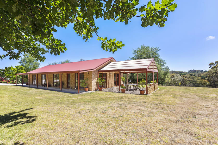 Click to view all images 73 Ridge Road Mylor SA 5153 - Image 2