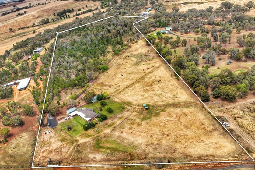 Click to view all images 105 Quondong Road Grenfell NSW 2810 - Image 1