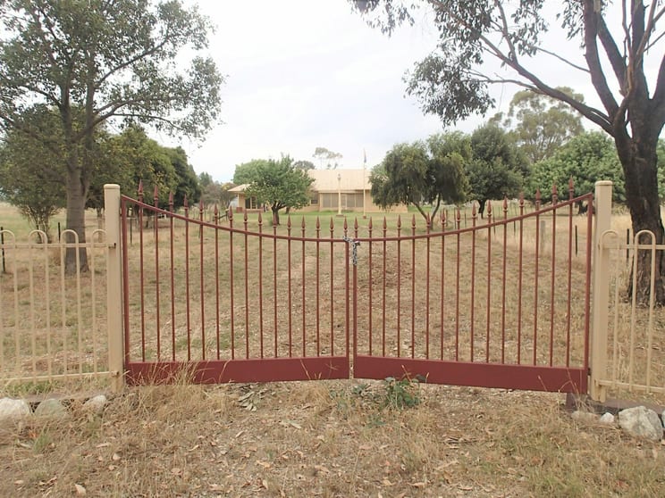 Click to view all images 'Ellerslie'/136 Bullecourt Rd Corowa NSW 2646 - Image 1