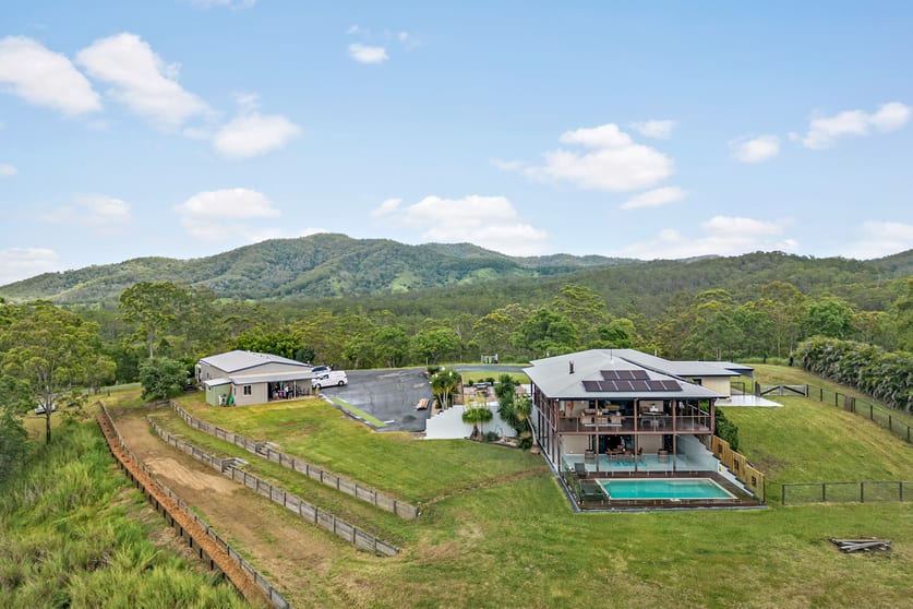 Click to view all images 48 Michelle Court Imbil QLD 4570 - Image 1
