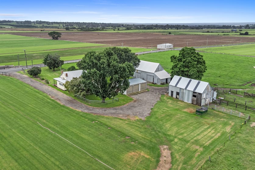 Click to view all images 331 Freemans Reach Road Freemans Reach NSW 2756 - Image 1