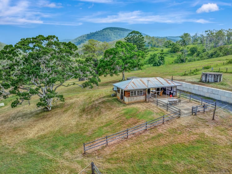Click to view all images 240 Schollick Road Woolooga QLD 4570 - Image 2