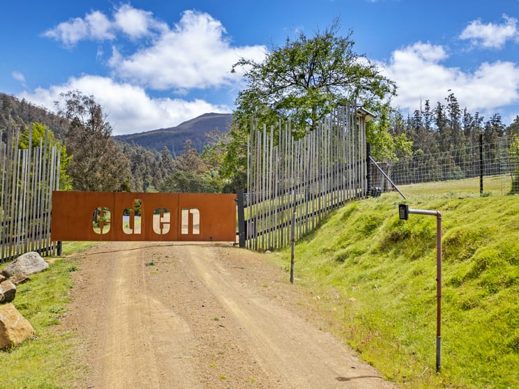 Click to view all images 130 Fairy Glen Road Collinsvale TAS 7012 - Image 1