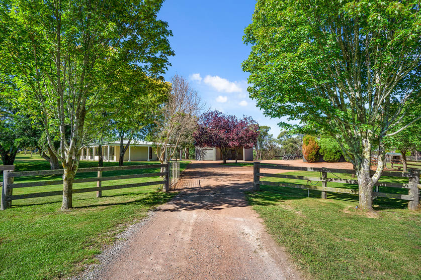 1421 Tugalong Road Canyonleigh NSW 2577 - Image 3