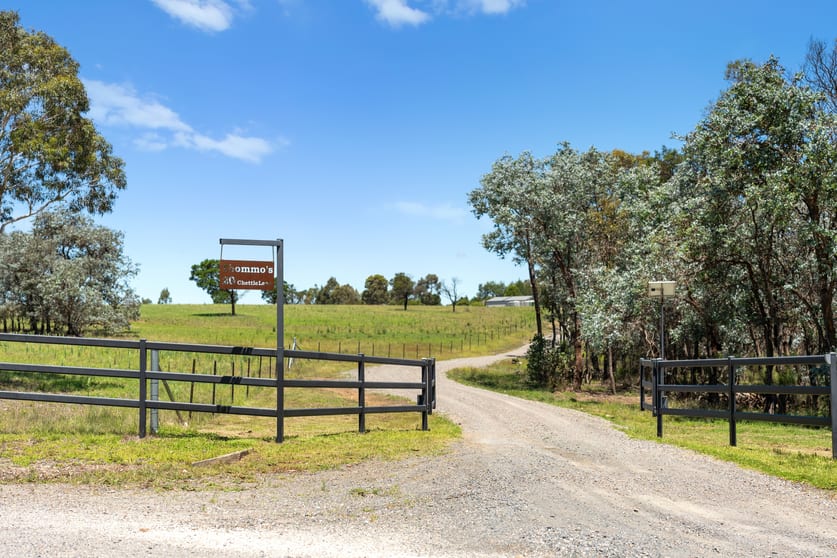 Click to view all images 20 Chettle Lane Goulburn NSW 2580 - Image 3
