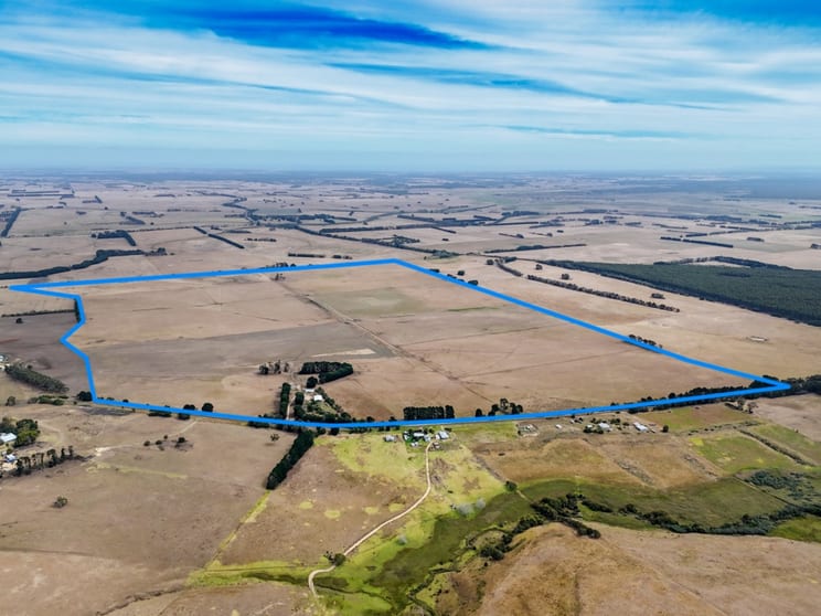 440 Donovans Lane Macarthur VIC 3286 - Image 2