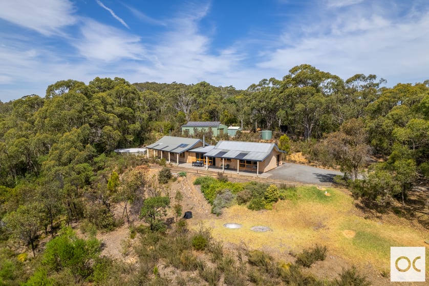 Click to view all images 43 Carthew Road Scott Creek SA 5153 - Image 3