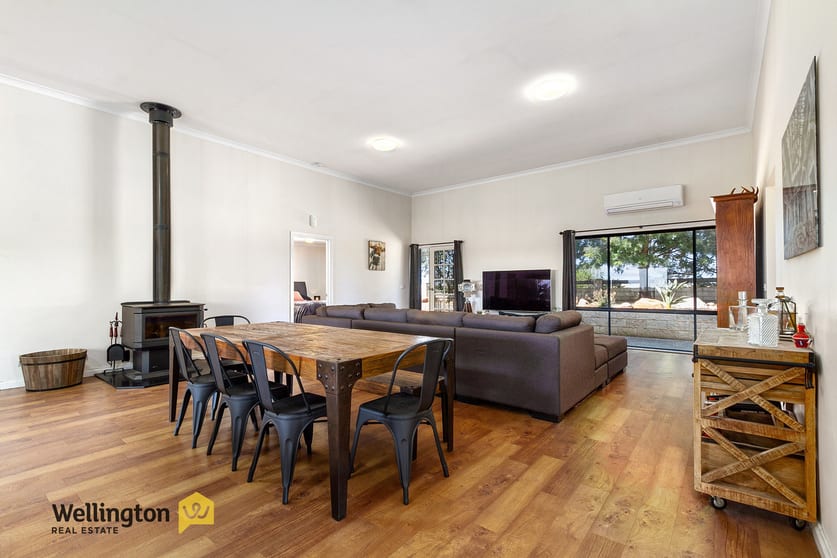 Click to view all images 219 Mawley Road Cobains VIC 3851 - Image 2