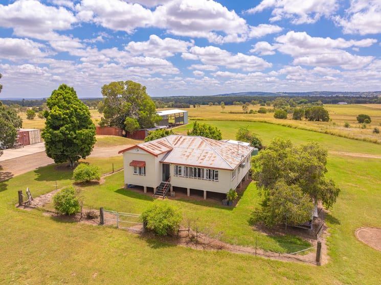 Click to view all images 188 Ferris Road Murgon QLD 4605 - Image 1