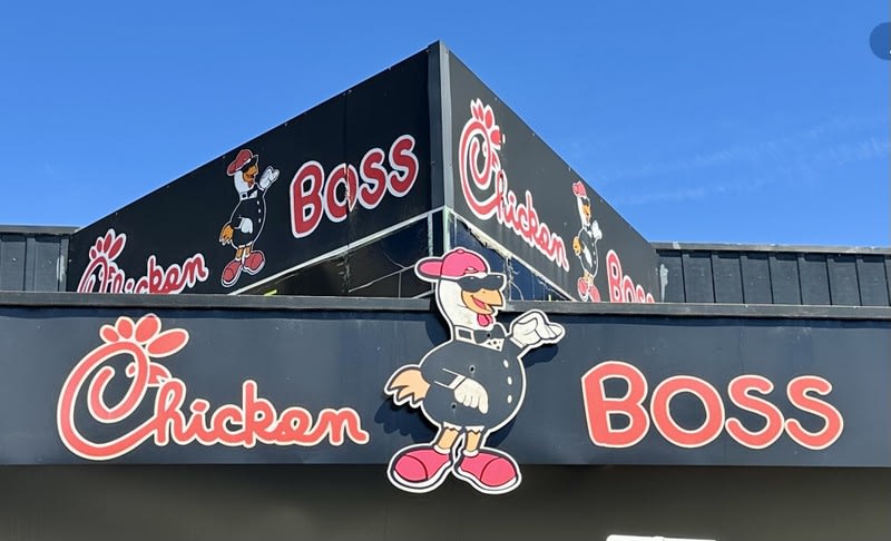 Click to view all images 98 Commercial Street East Mount Gambier SA 5290 - Image 2
