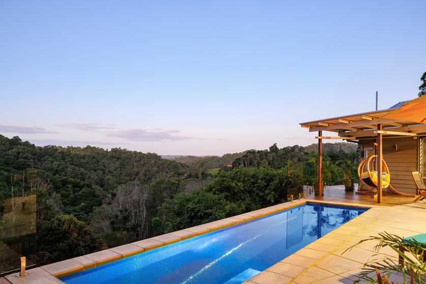 Click to view all images 196 Pacey Road Upper Brookfield QLD 4069 - Image 2