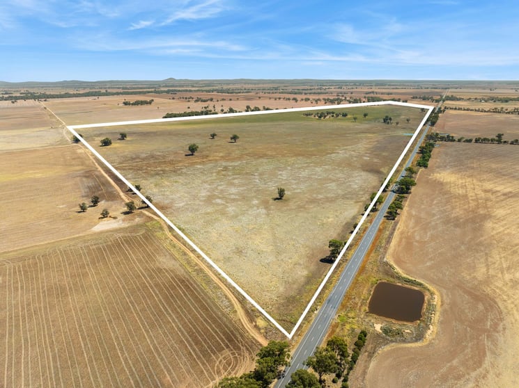 Click to view all images CA 1 Loddon Valley Highway Yarraberb VIC 3516 - Image 1