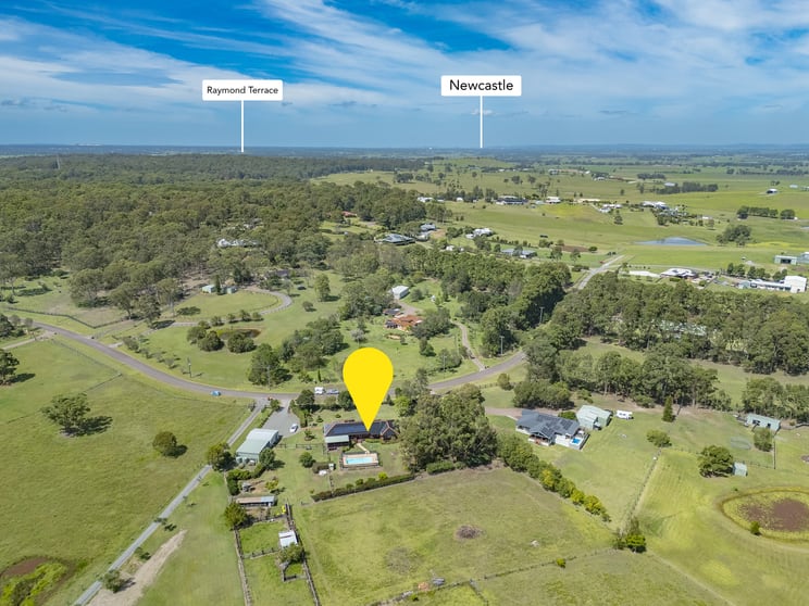 Click to view all images 14 Warrigal Close Brandy Hill NSW 2324 - Image 3