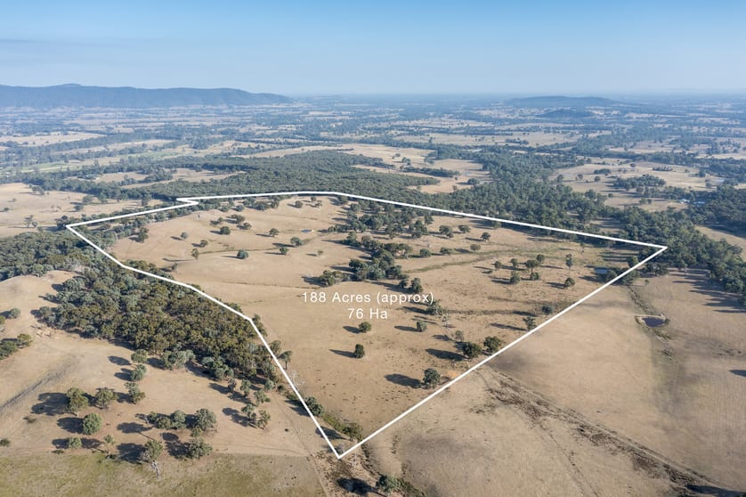 Click to view all images CA62 / 2547 Samaria Road Moorngag VIC 3673 - Image 2