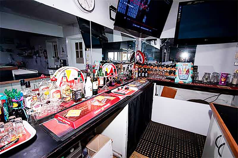Click to view all images Hotel business for sale in Birchip - Image 2