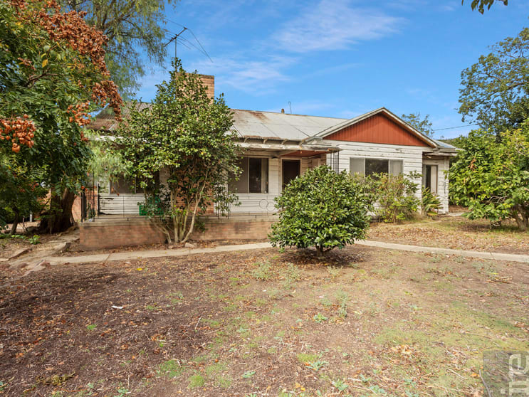 Click to view all images 413 Taminick Gap Road Wangaratta South VIC 3678 - Image 1