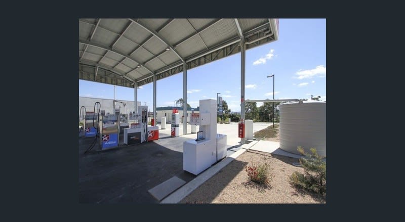 Click to view all images Service Station business for sale in Traralgon - Image 2