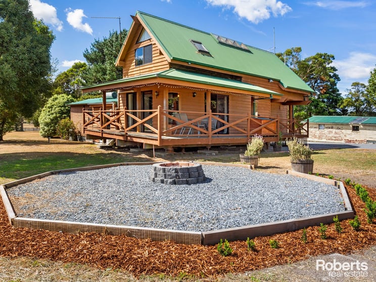 Click to view all images 300 Flowery Gully Road Flowery Gully TAS 7270 - Image 1