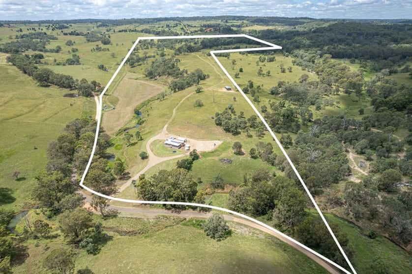 Click to view all images 353 McLean Road Pechey QLD 4352 - Image 3