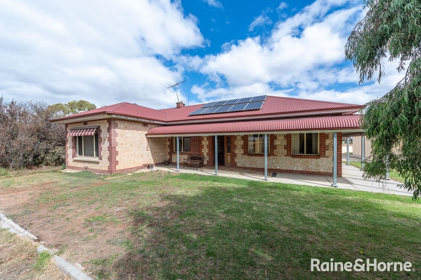 Click to view all images 1346 Nine Mile Road Milang SA 5256 - Image 2