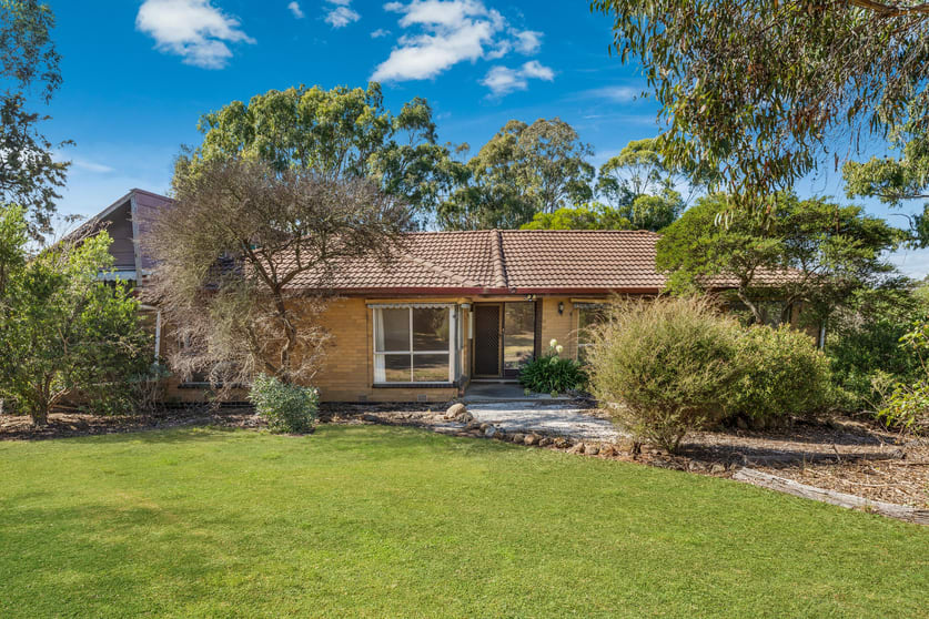 Click to view all images 24 Egans Lane Newham VIC 3442 - Image 2