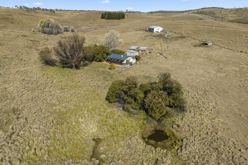 Click to view all images 946 Caddigat Road Adaminaby NSW 2629 - Image 3
