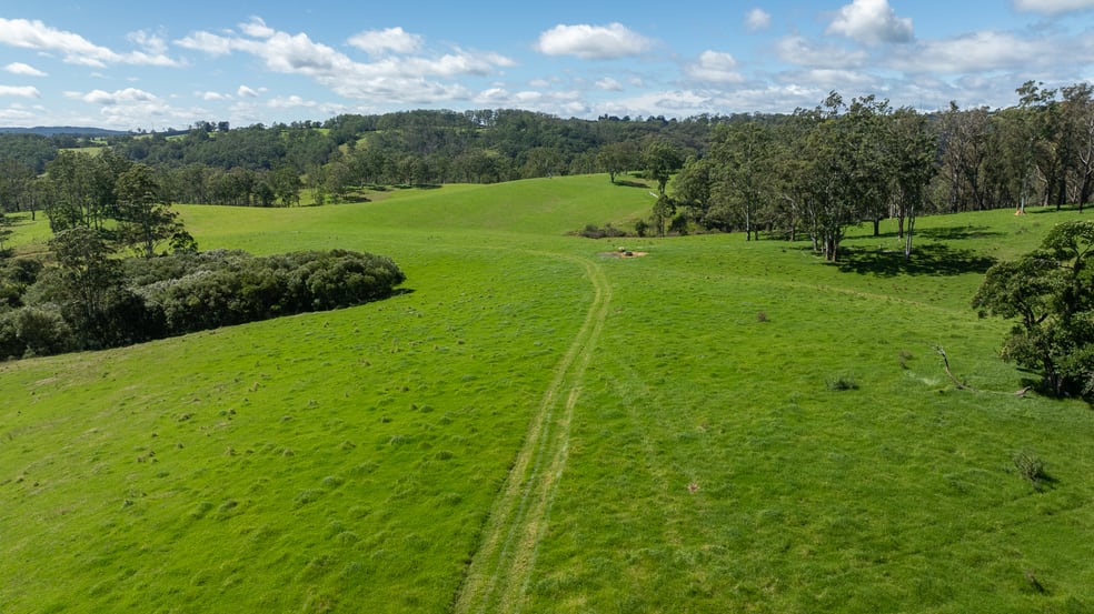 Click to view all images 624 Deer Vale Road Fernbrook NSW 2453 - Image 2