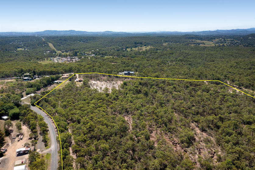 Click to view all images 402 Pine Mountain Road Muirlea QLD 4306 - Image 3
