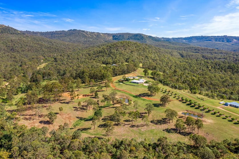 Click to view all images 269 Jones Road Withcott QLD 4352 - Image 2