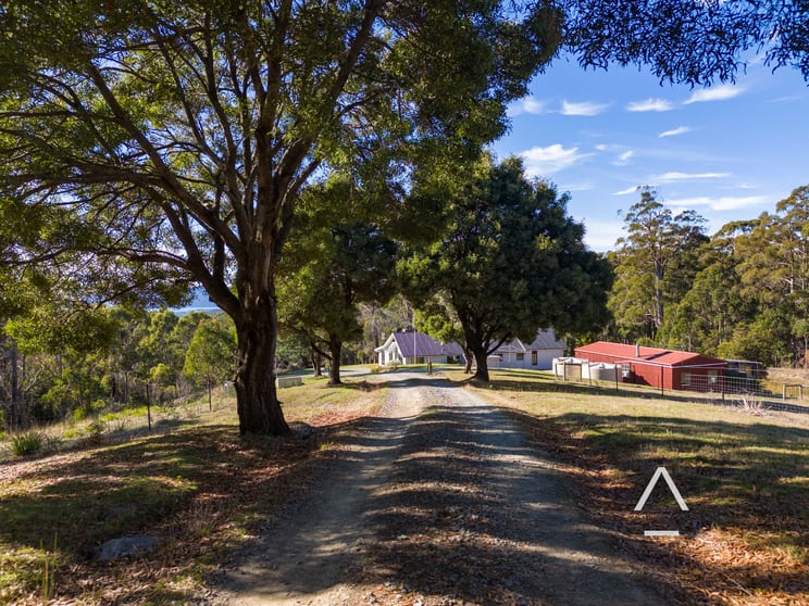 Click to view all images 49 Yelton View Road Notley Hills TAS 7275 - Image 3