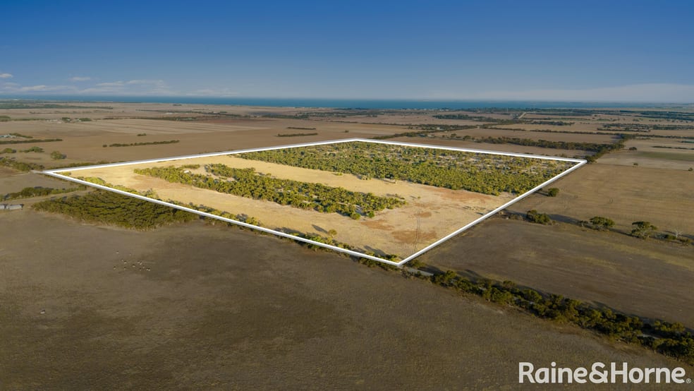 Click to view all images Lot 542 Echo Park Road Milang SA 5256 - Image 2