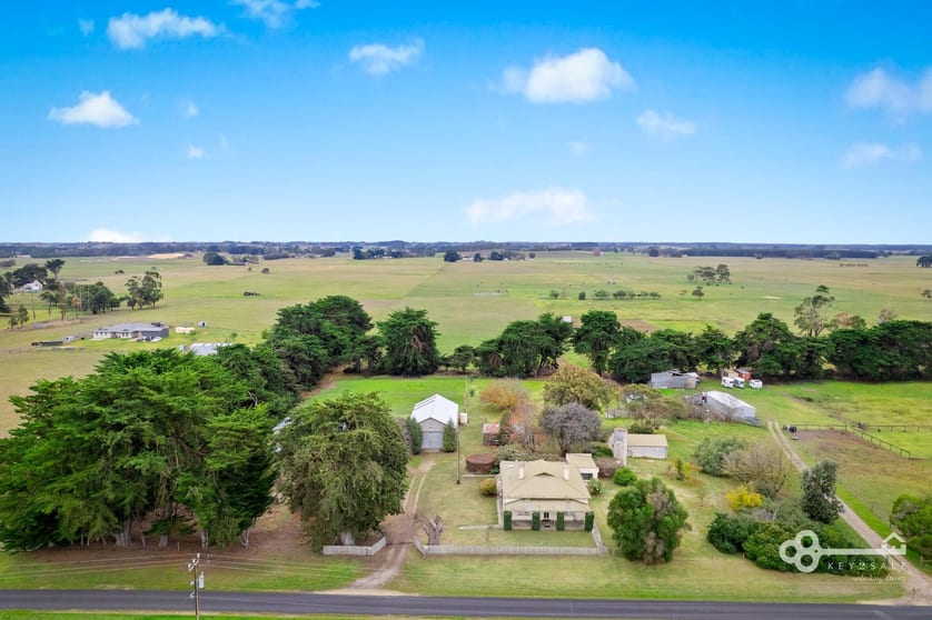 Click to view all images 209 Lange Road Yahl SA 5291 - Image 2