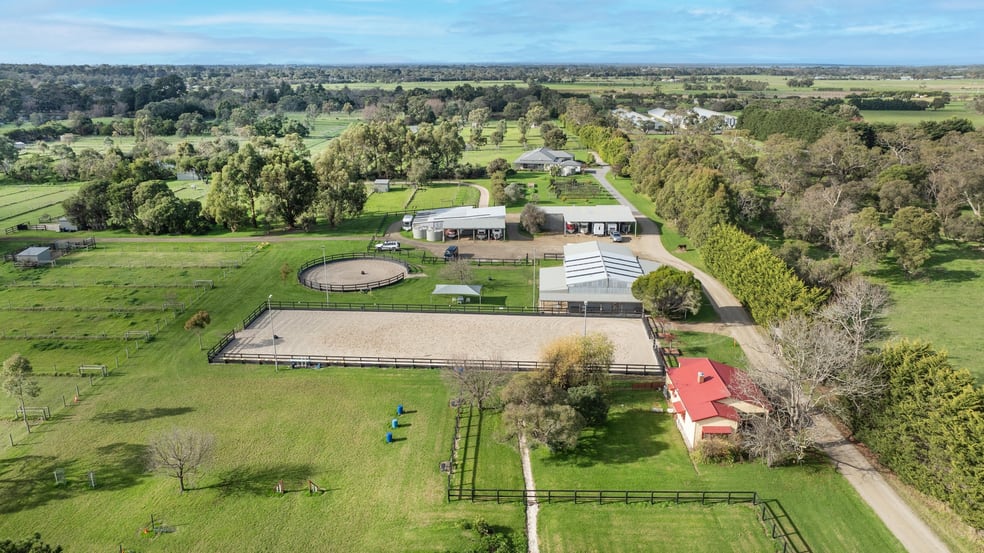 Click to view all images 100 Ingersoll Road Pearcedale VIC 3912 - Image 2